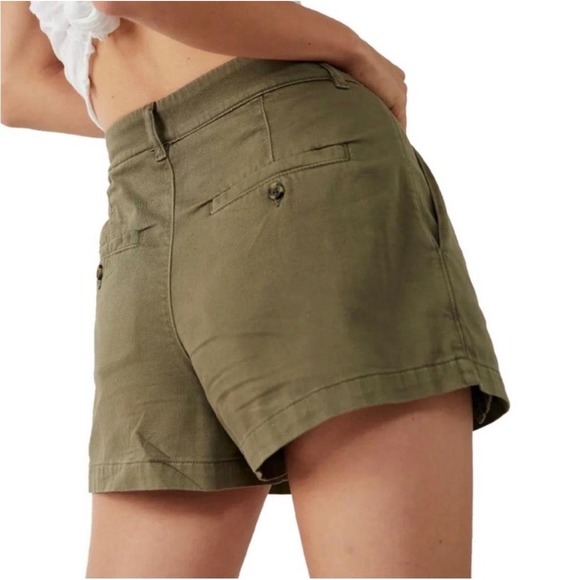Free People Billie Green Chino Shorts, Size 4 - Picture 4 of 10